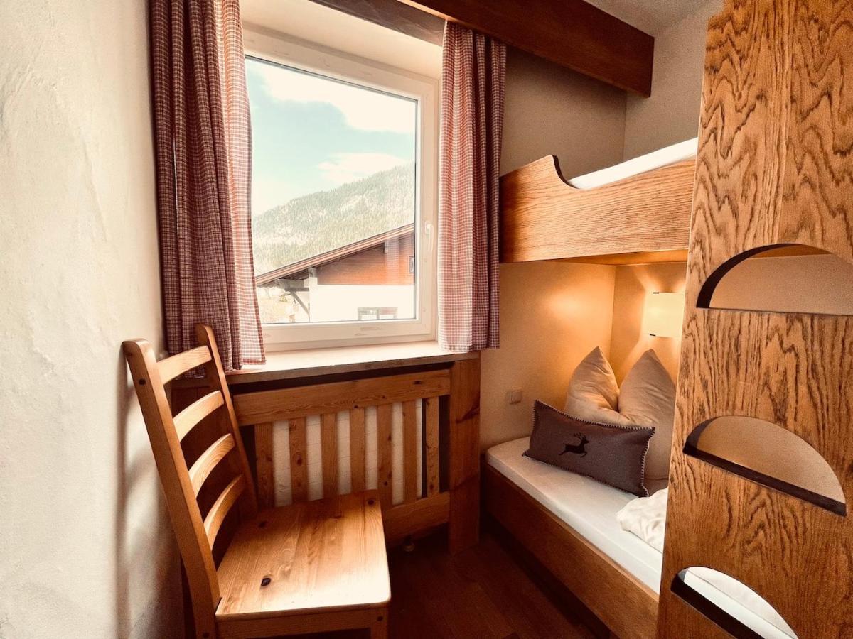 Pension Kreuzeck - Dein Gluecksplatz Am Lech Weissenbach am Lech Εξωτερικό φωτογραφία