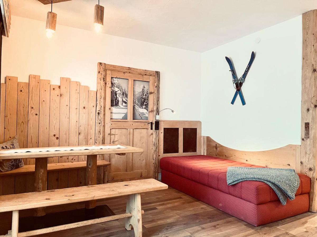 Pension Kreuzeck - Dein Gluecksplatz Am Lech Weissenbach am Lech Εξωτερικό φωτογραφία